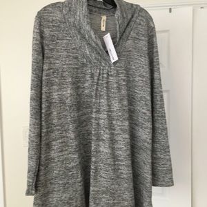 Hello mix maternity top